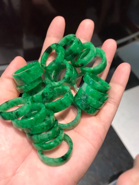 Sỉ lẻ nhẫn jade bản vuông