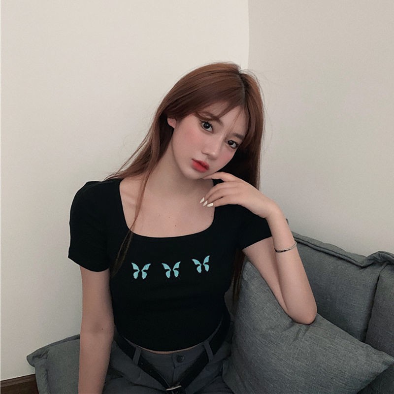 A&MC Amoi Butterfly T-shirt Nữ Tay ngắn Ngắn Cổ vuông Hàng đầu Thêu Rốn Xương đòn Thắt lưng Cao Học sinh