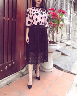 Áo chấm bi tay nơ ZARA