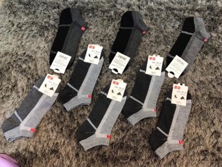 Tất nam uniqlo 100k/10 đôi