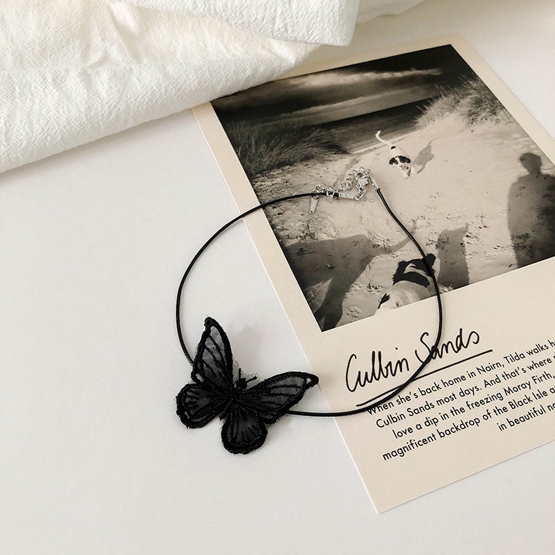 Choker Ren Mặt Bướm