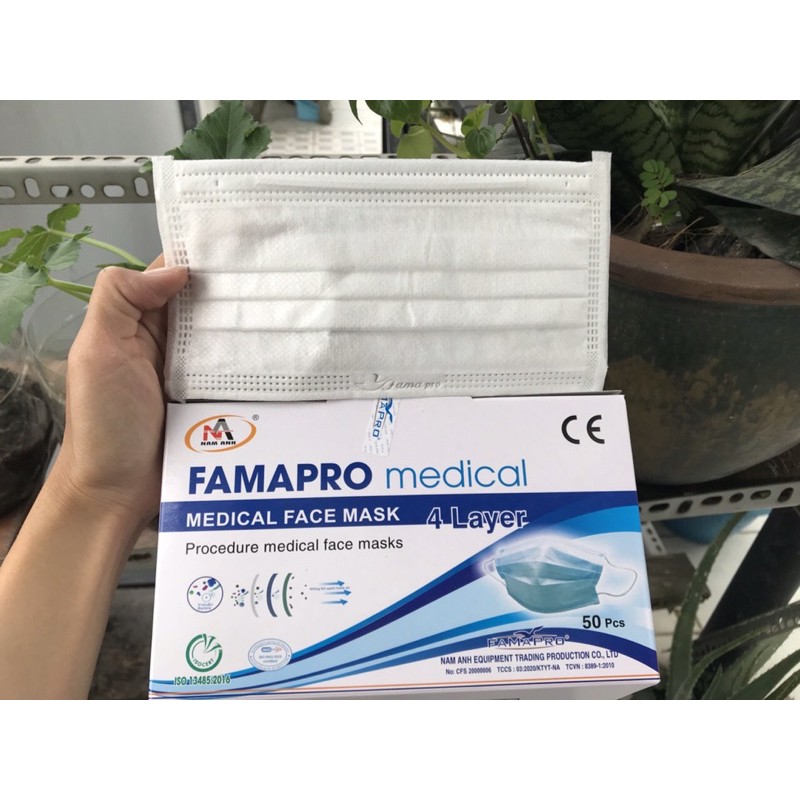 Hộp 50 cái khẩu trang 4 lớp màu trắng, kháng khuẩn Famapro