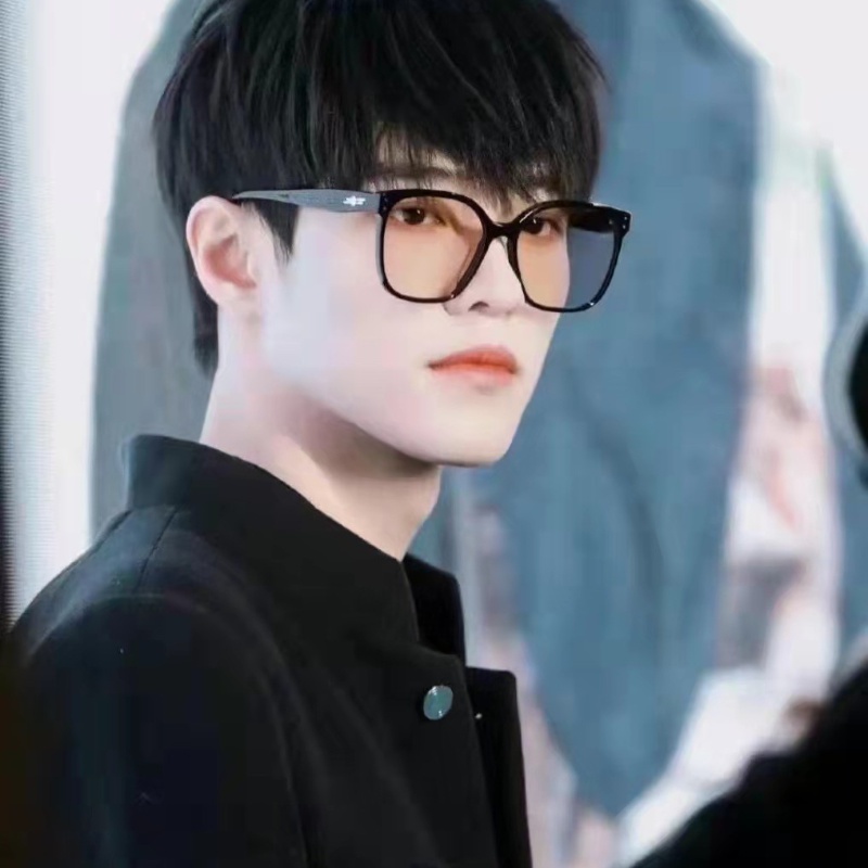 (KIQI-FASHION) COD Mắt Kính Chống Bức Xạ Gọng Vuông Thời Trang Cổ Điển Chất Lượng Cao Chống Ánh Sáng Xanh Có Thể Thay Thế Cho Máy Tính