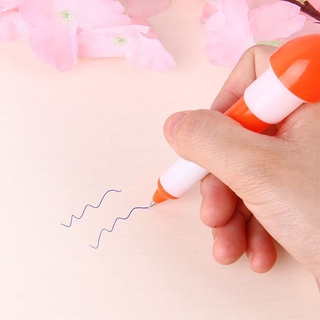 Bút bi hình phi thuyền độc đáo