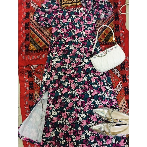 Pass đầm hoa tiểu thư