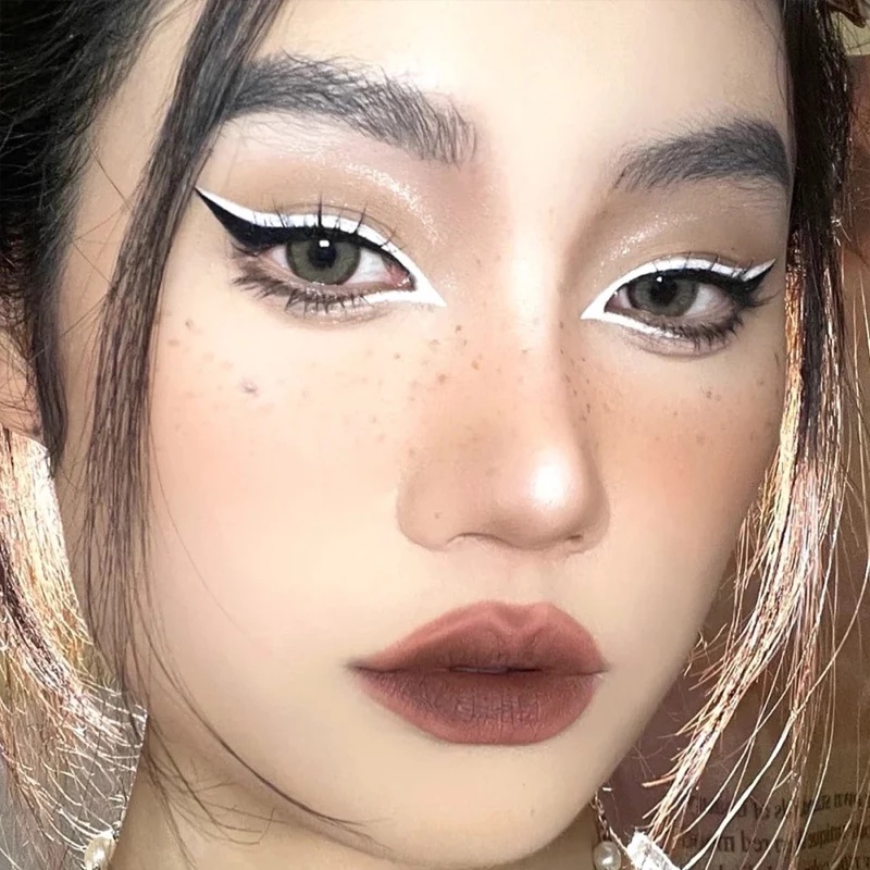 Bút Kẻ Mắt Màu Trắng Nhanh Khô Lâu Trôi Chống Thấm Nước Làm Sáng Da