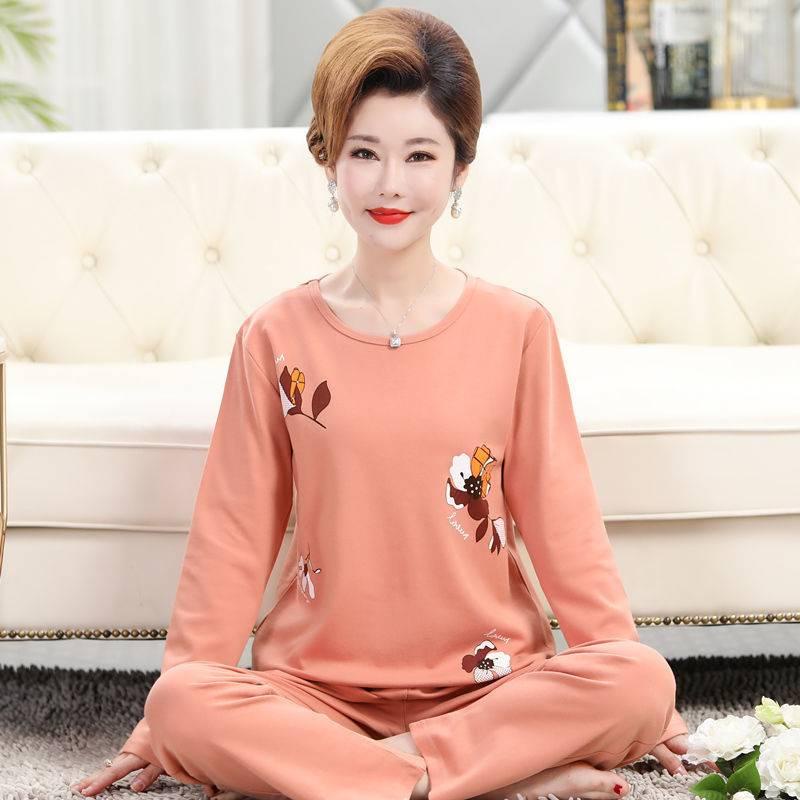 Bộ đồ ngủ tay dài cỡ lớn dành cho phụ nữ trung niên