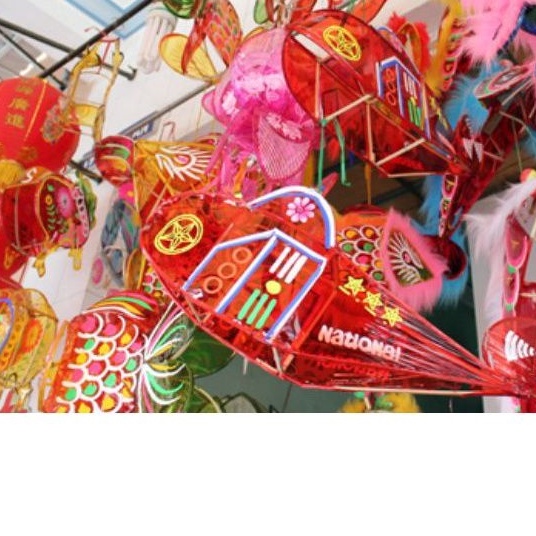 Size Trung:Lồng đèn giấy kiếng truyền thống: con thỏ, gà, máy bay, thuyền, sen, ngôi sao....