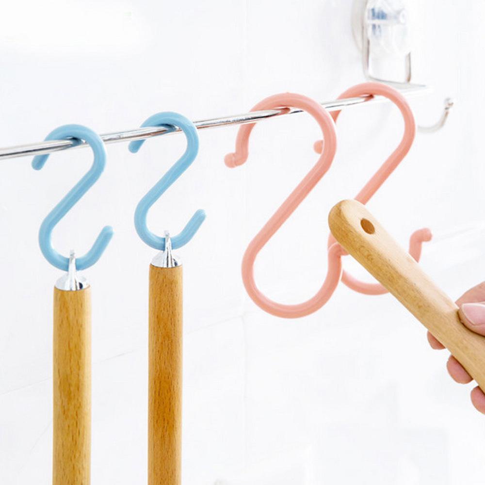 Giá Đỡ Móc Treo Khăn Choàng / Chìa Khóa Hình Chữ S Bằng Nhựa Tiện Dụng