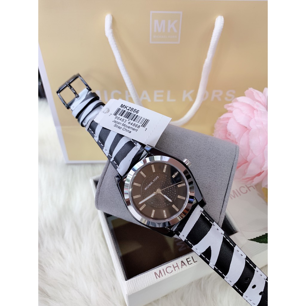 Đồng hồ nữ michael kors mk2856 dây da hoa văn ngựa vằn size 39mm