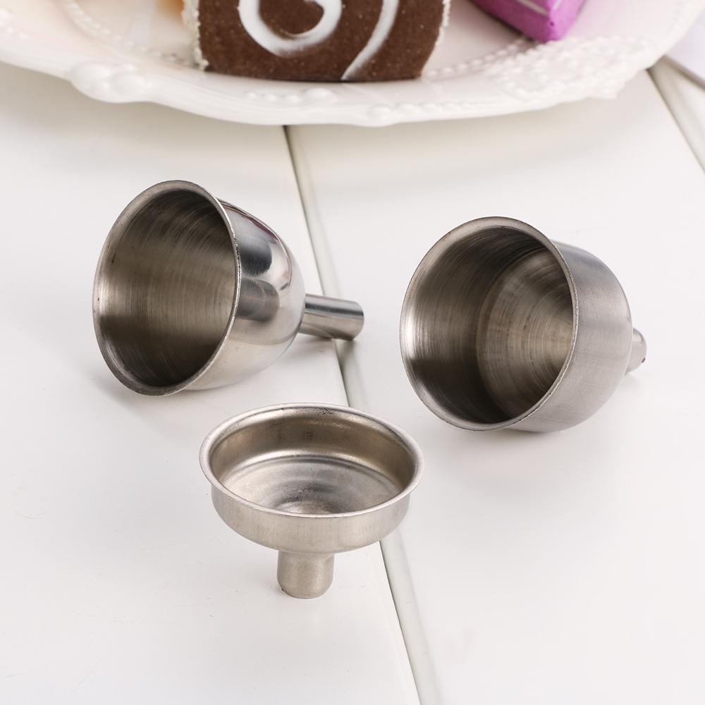 Phễu Mini Cầm Tay Dùng Để Rót Bia