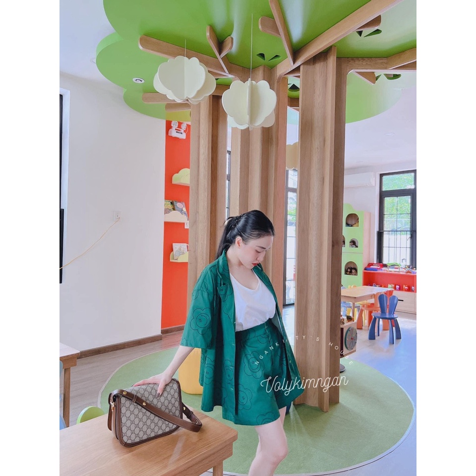 SET 3 MÓN:ÁO KHOÁC CỔ VEST TAY NGẮN + ÁO 3 LỖ TRẮNG + SHORT HOẠ TIẾT HOA