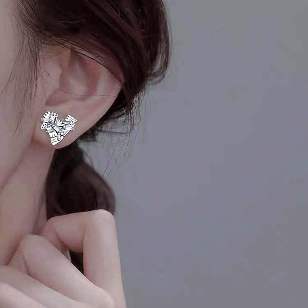 Bông Tai VANES1 Hình Trái Tim Bằng Hợp Kim Độc Đáo Phong Cách Hàn Quốc Cho Nữ