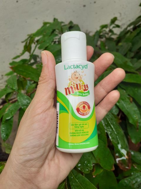 Sữa tắm gội trẻ em Lactacyd Milky (chai nhỏ 60ml)