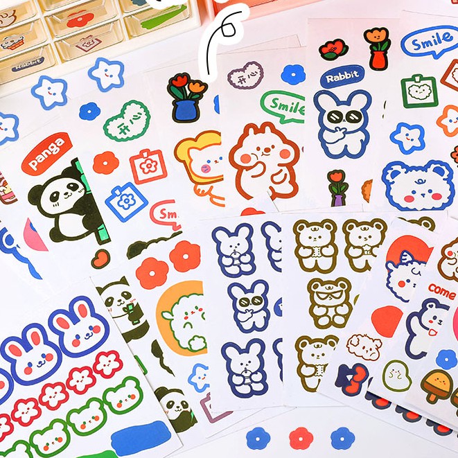 Miếng Sticker Chống Nước PVC Hình Gấu Xinh Xắn | BigBuy360 - bigbuy360.vn