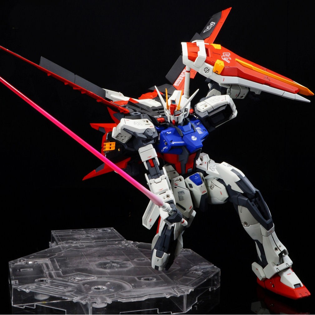 Mô Hình Lắp Ráp Gundam MG Aile Strike ver. RM (tặng kèm launcher base)