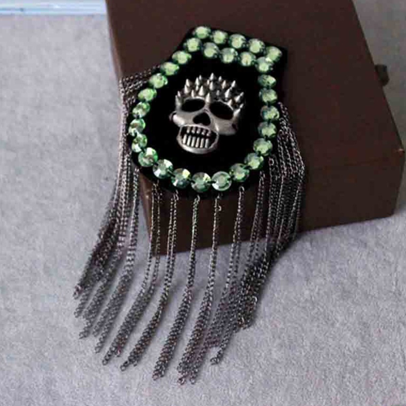 Bùa Hộ Mệnh Đầu Lâu Bằng Hợp Kim Đính Đá Phối Tua Rua Đeo Vai Hóa Trang Halloween Cho Nam Và Nữ