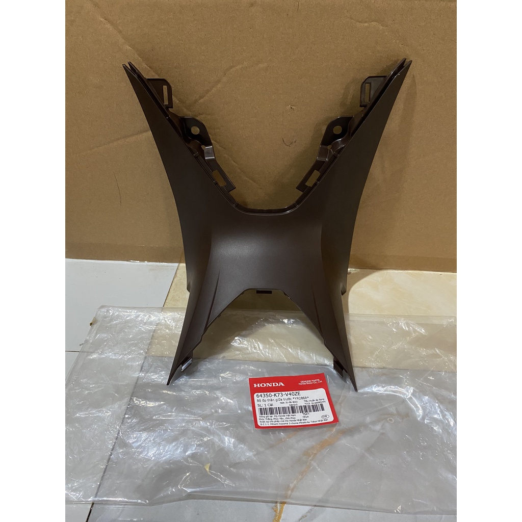 Bộ ốp thân giữa trước HONDA FUTURE 125 năm 2018-2020-2022.