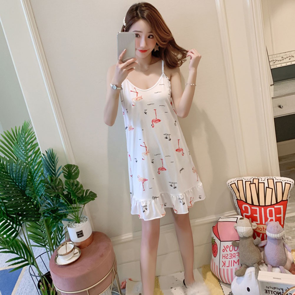 Đầm ngủ dây sát nách thiết kế quyến rũ cho phái nữ | BigBuy360 - bigbuy360.vn