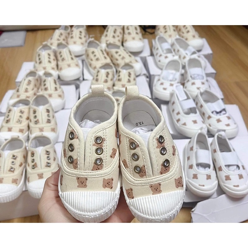 Giày vải canvas hoạ tiết gấu siêu xinh cho bé iu 🐻
