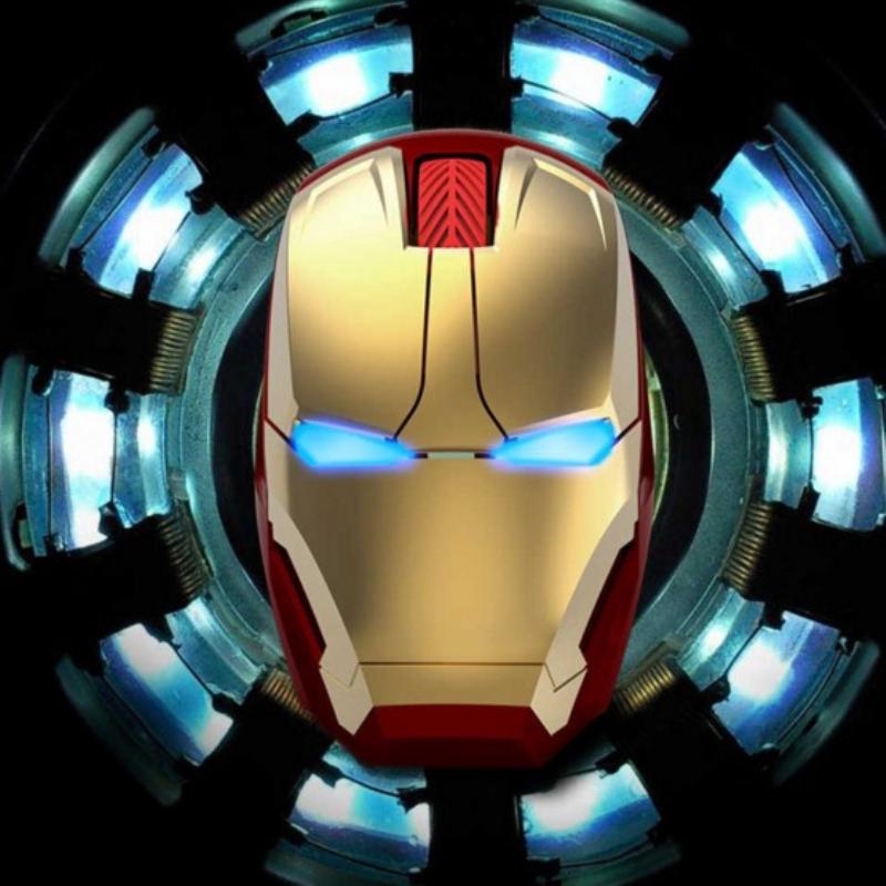 Chuột quang không dây 2.4G 2400DPI hình Iron Man có đèn cho PC laptop
