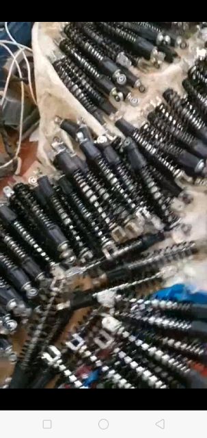 1 cặp Phuộc nvx hàng zin Yamaha thanh lý rả xe mới sao nó vậy  dùng được rất tốt cho xe dream và weve