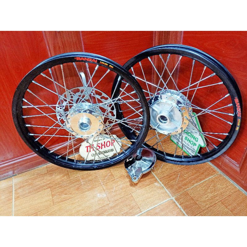 BÁNH CĂM WAVE ĐĨA TRƯỚC TẶNG KÈM ỐC ĐĨA MÁ ĐÙM SAU NIỀNG NHÔM BANZAI THÁI LAN ĐÙM MA CROM GẮN VỪA NHƯ ZIN KHÔNG CHẾ