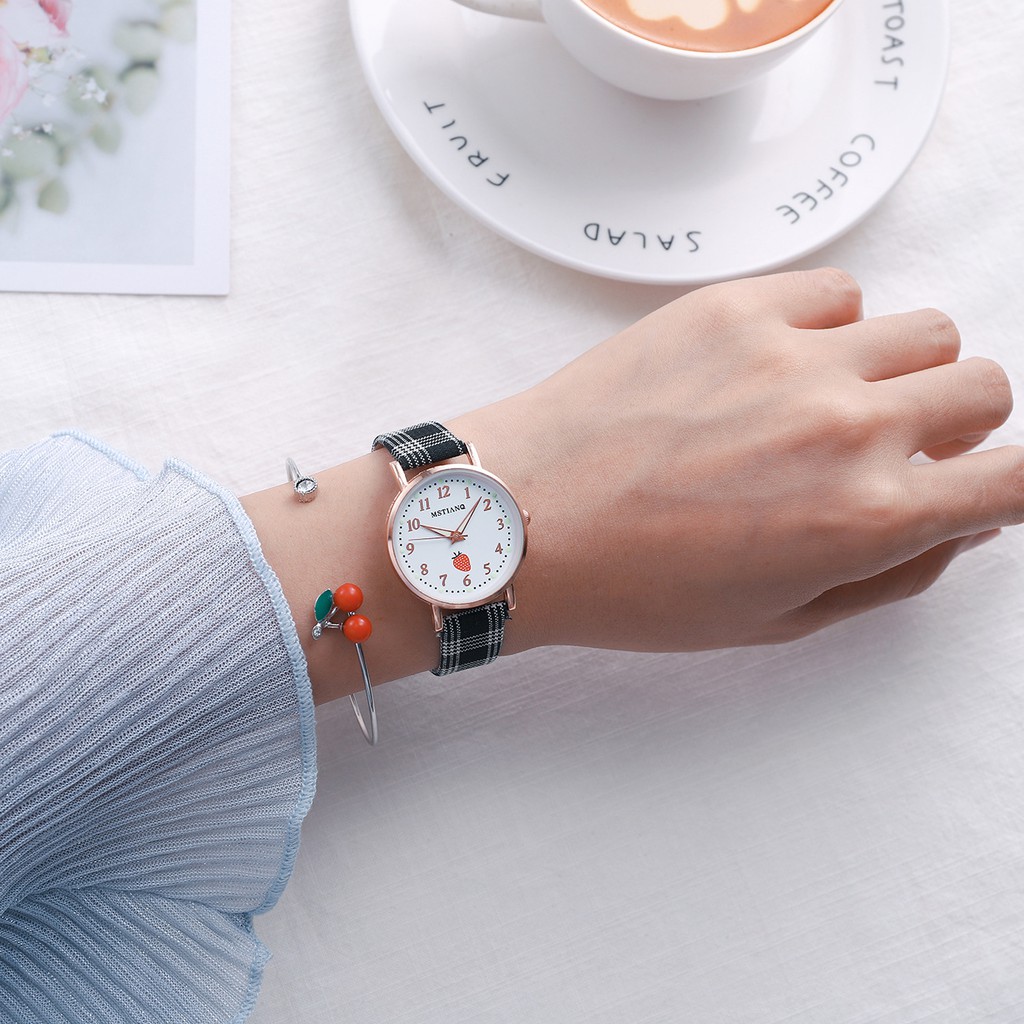 Đồng hồ thời trang nữ Mstianq MS31 dây da sọc caro cực đẹp, mặt số dể dàng xem giờ | BigBuy360 - bigbuy360.vn