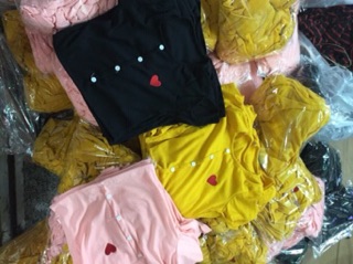 [Ảnh_thật_cuối] Áo croptop gài nút thêu tim