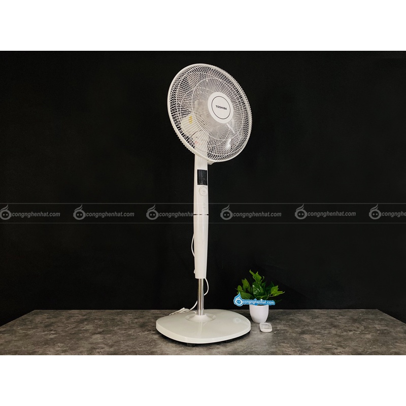 Quạt điện Toshiba F-LSD30VN 9 cánh 26 tốc độ gió - Hàng chính hãng - Mới 100% - Bảo hành 12 tháng