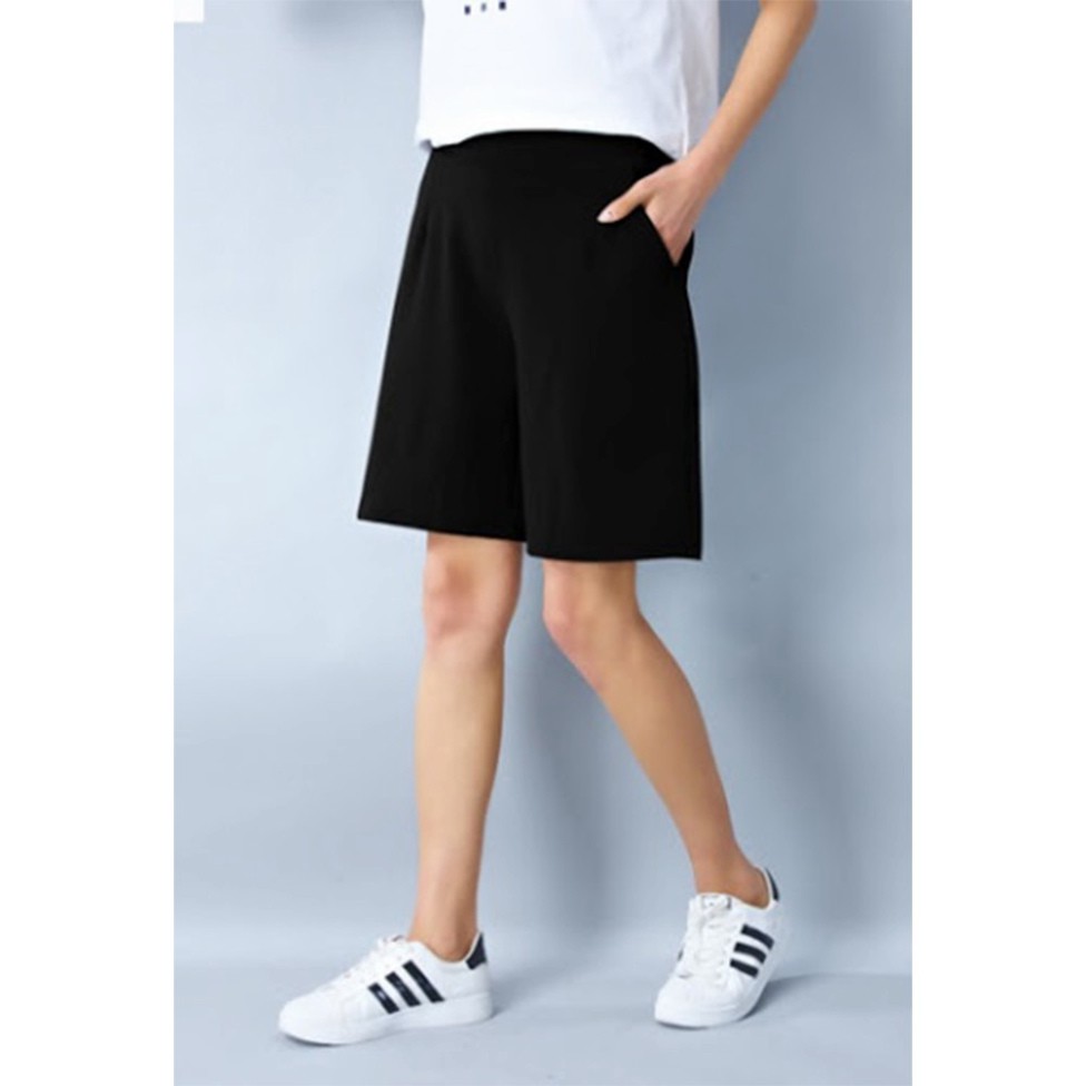 Quần short ống rộng Unisex cạp cao màu đen CRQ014
