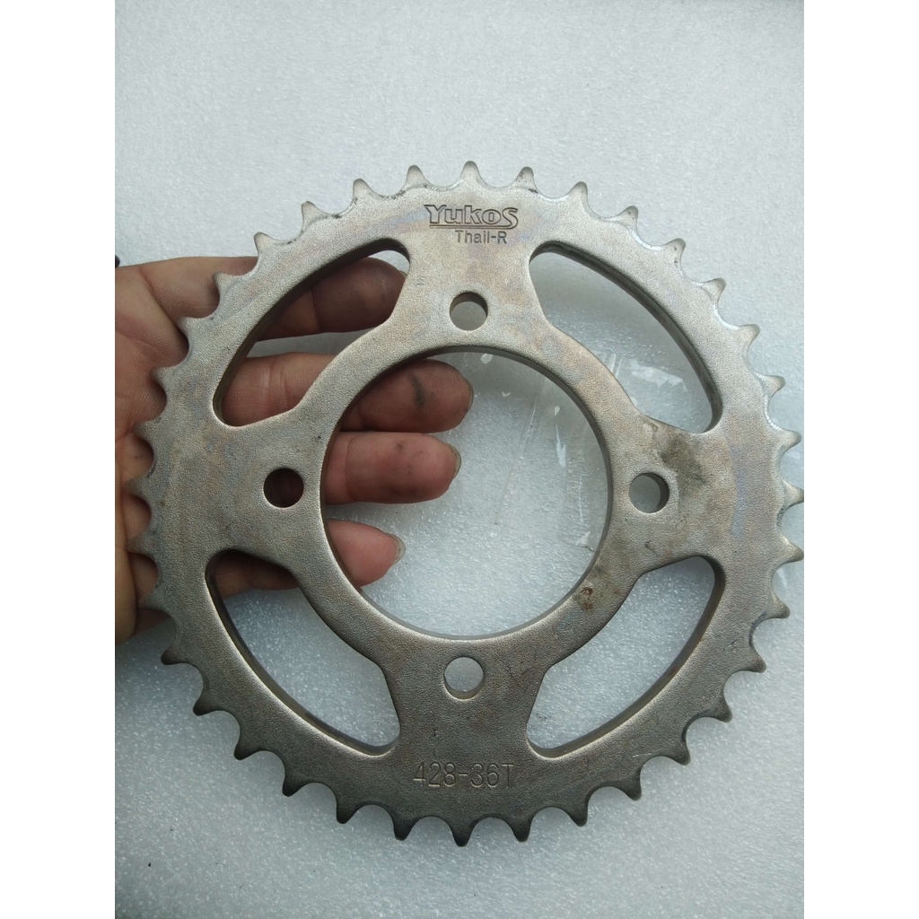 Nhông sên dĩa xài lướt cho xe Sirius (hơn 95%)