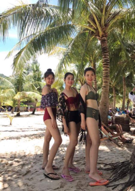 Bikini nhún bèo trễ vai siêu hot ( kèm hình thật)