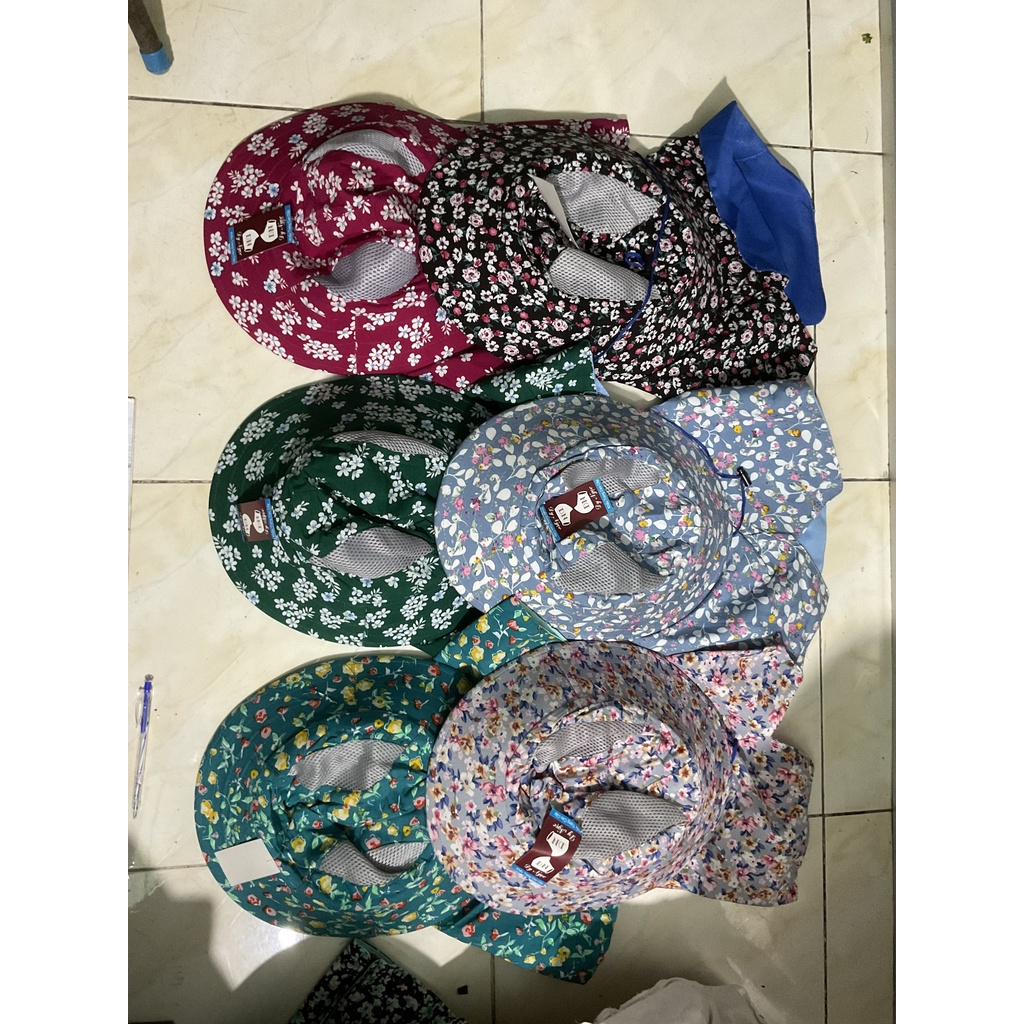 Khẩu trang nón Duy Ngọc vành tròn chất liệu cotton hoa nhỏ nhiều màu, dây kéo 1 bên, thích hợp cho mọi thời tiết