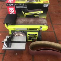 Máy chà nhám băng Ryobi