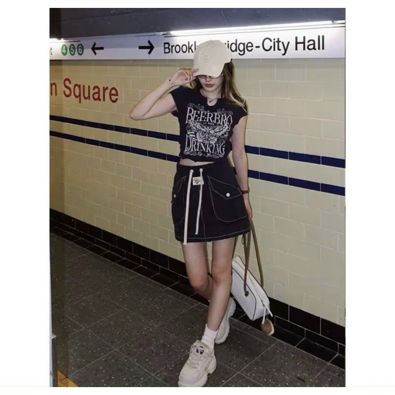 Áo CropTop In Hình Bướm Cuốn Biên