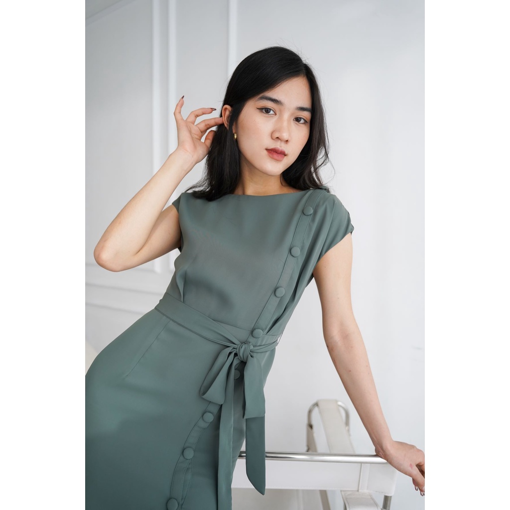 Đầm De Leah ôm chữ A dây đau thắt nơ mềm mại đứng form thời trang thiết kế