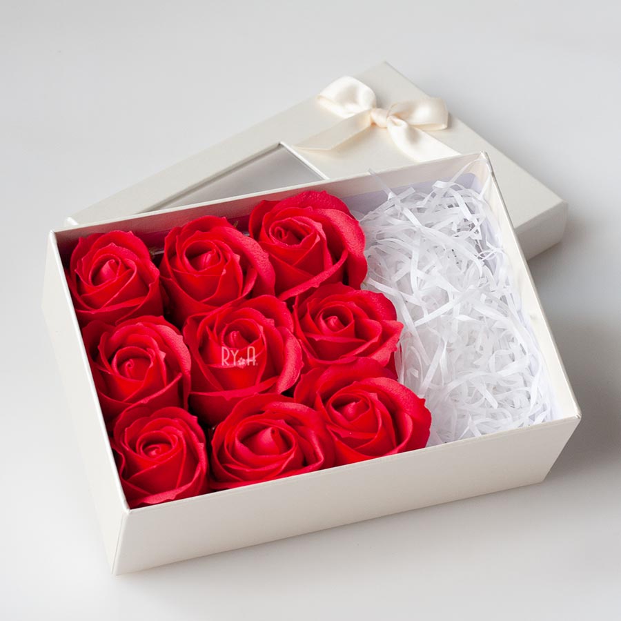 Hộp quà tặng hoa sáp, hộp quà đựng son, mỹ phẩm 16.5x11x6cm
