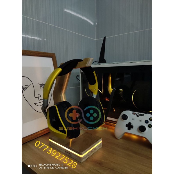 Giá treo tai nghe gỗ thông rgb