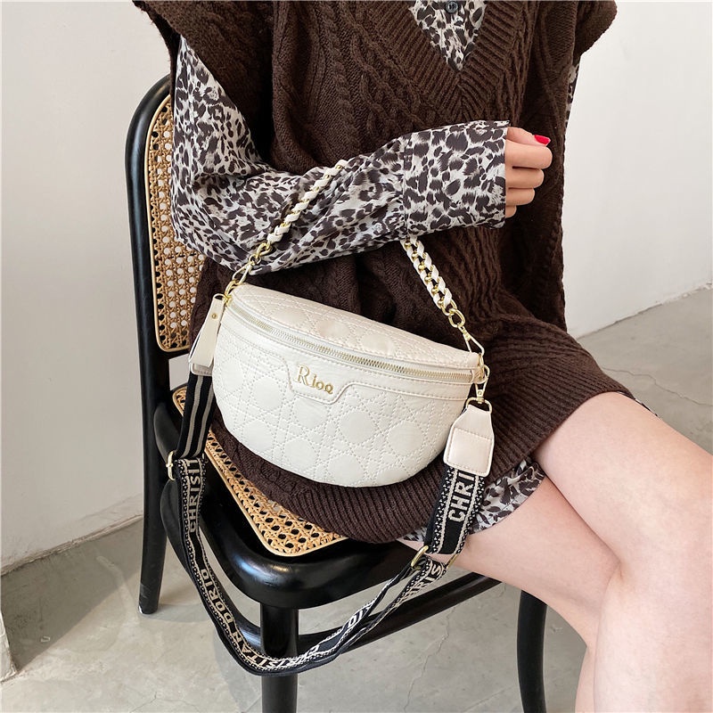 Túi đeo chéo phong cách phương Tây sành điệu cho nữ 2022