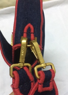 Túi xách nữ  hiệu Fendi