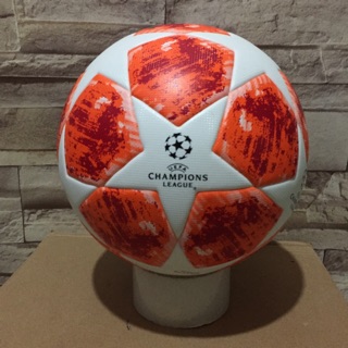 BÓNG ĐÁ ĐÚC - TẶNG KÈM TẤT ( 30k)