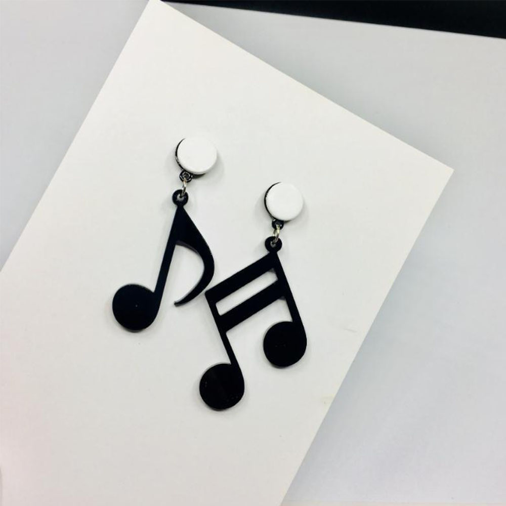 Bông tai hình nốt nhạc bằng nhựa acrylic độc đáo
