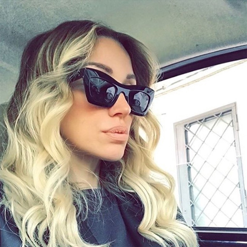 Kính râm gọng vuông cỡ lớn phong cách sành điệu cho nữ