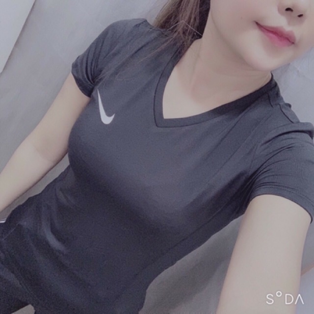 ÁO NỮ TRƠN CỔ TIM TẬP GYM/Yoga