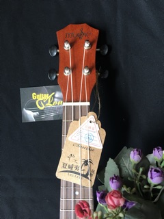 Đàn Ukulele Soprano MHĐ CC-550 CB2