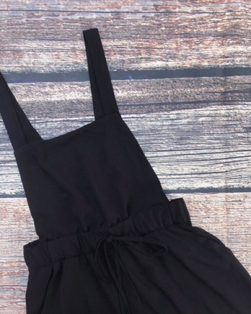 Quần yếm đen dáng dài