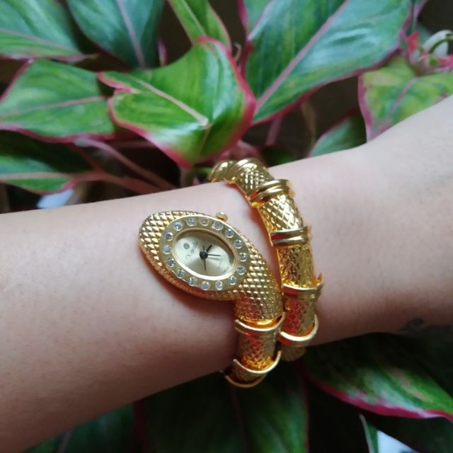 Đồng hồ si_Hoàng Phương