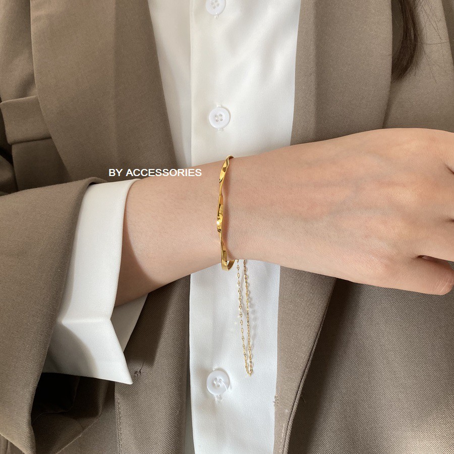 Vòng tay titan xoắn phối xích mảnh không gỉ WB191204