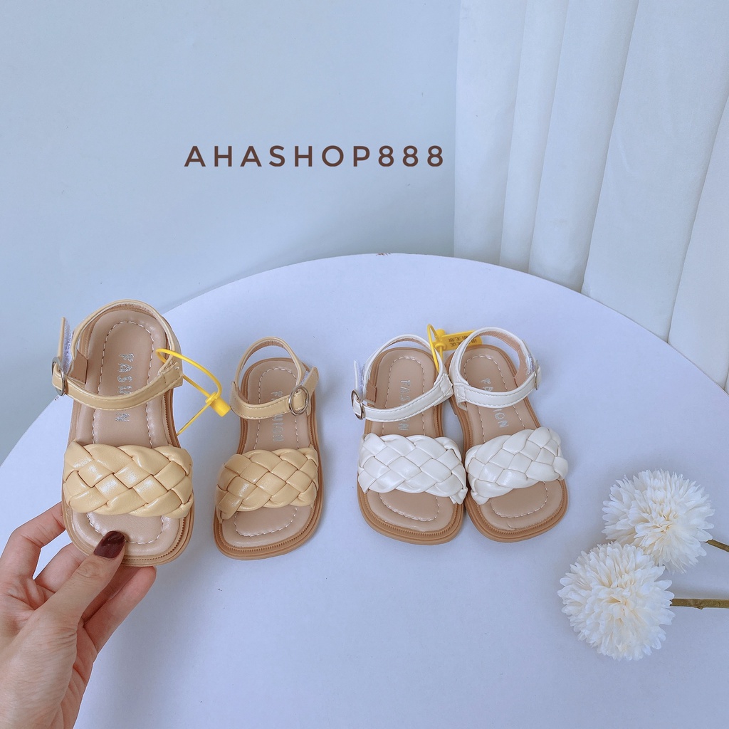 Lùi 1 sz Dép Sandal Quai Ngang Tết Đế Siêu Mềm Hàng Quảng Châu Chính Hãng Cho Bé Gái 1-3 Tuổi K136